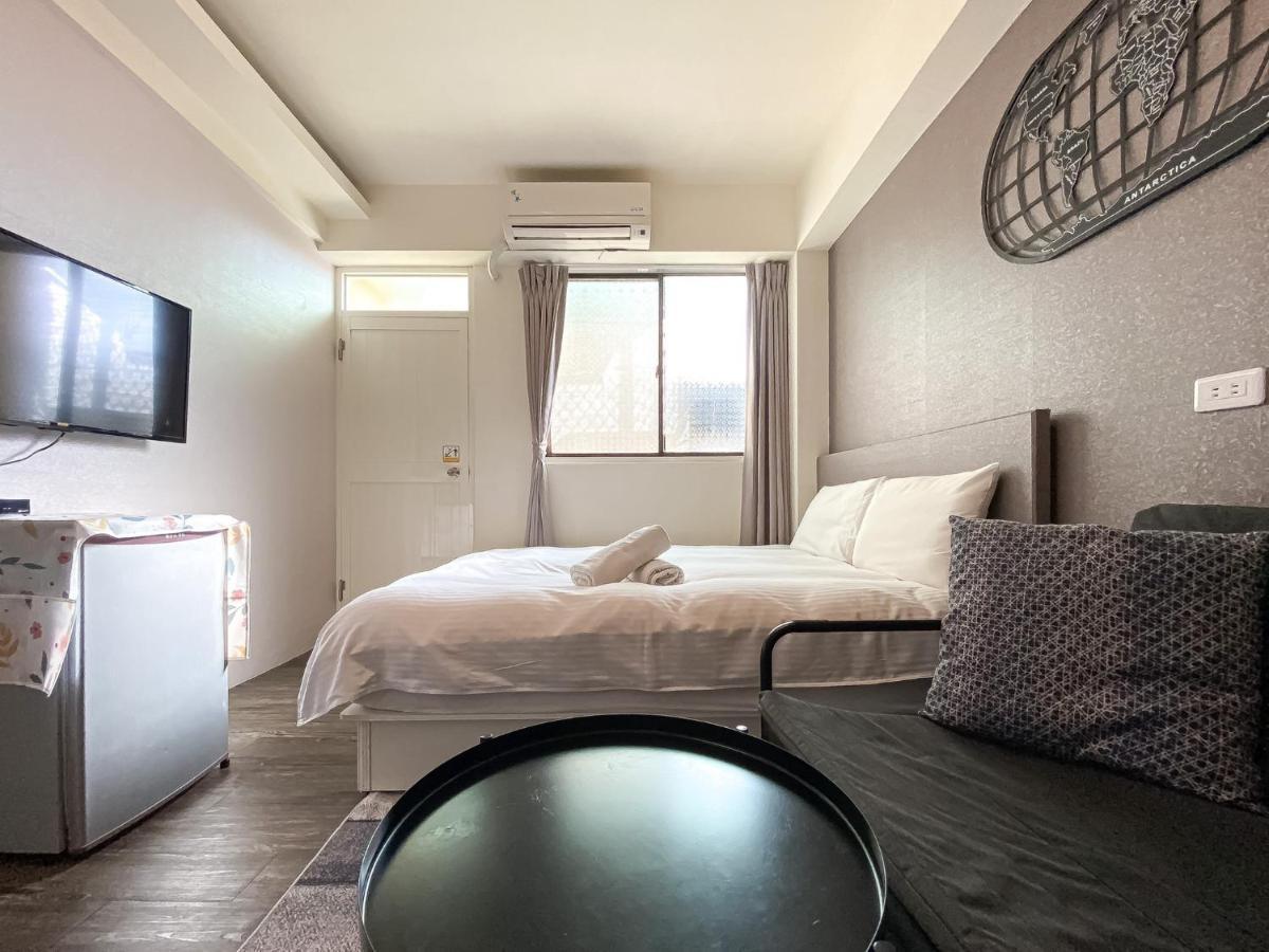 Fengjia Sleep Otel Taichung Dış mekan fotoğraf