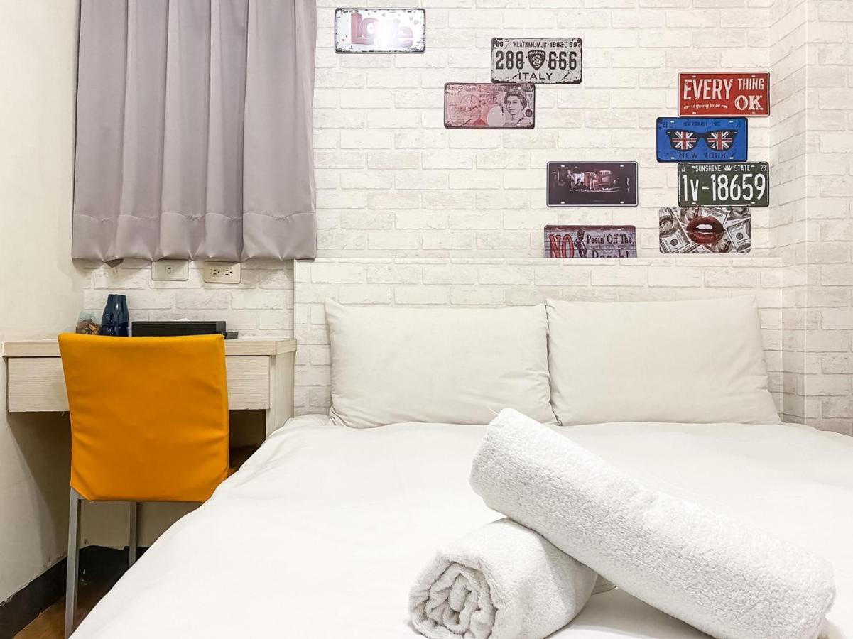 Fengjia Sleep Otel Taichung Dış mekan fotoğraf
