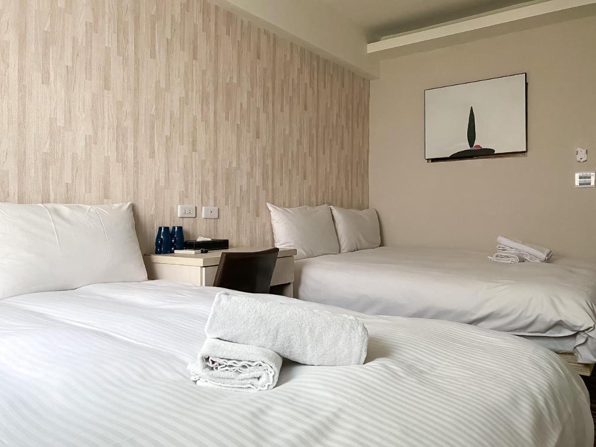 Fengjia Sleep Otel Taichung Dış mekan fotoğraf